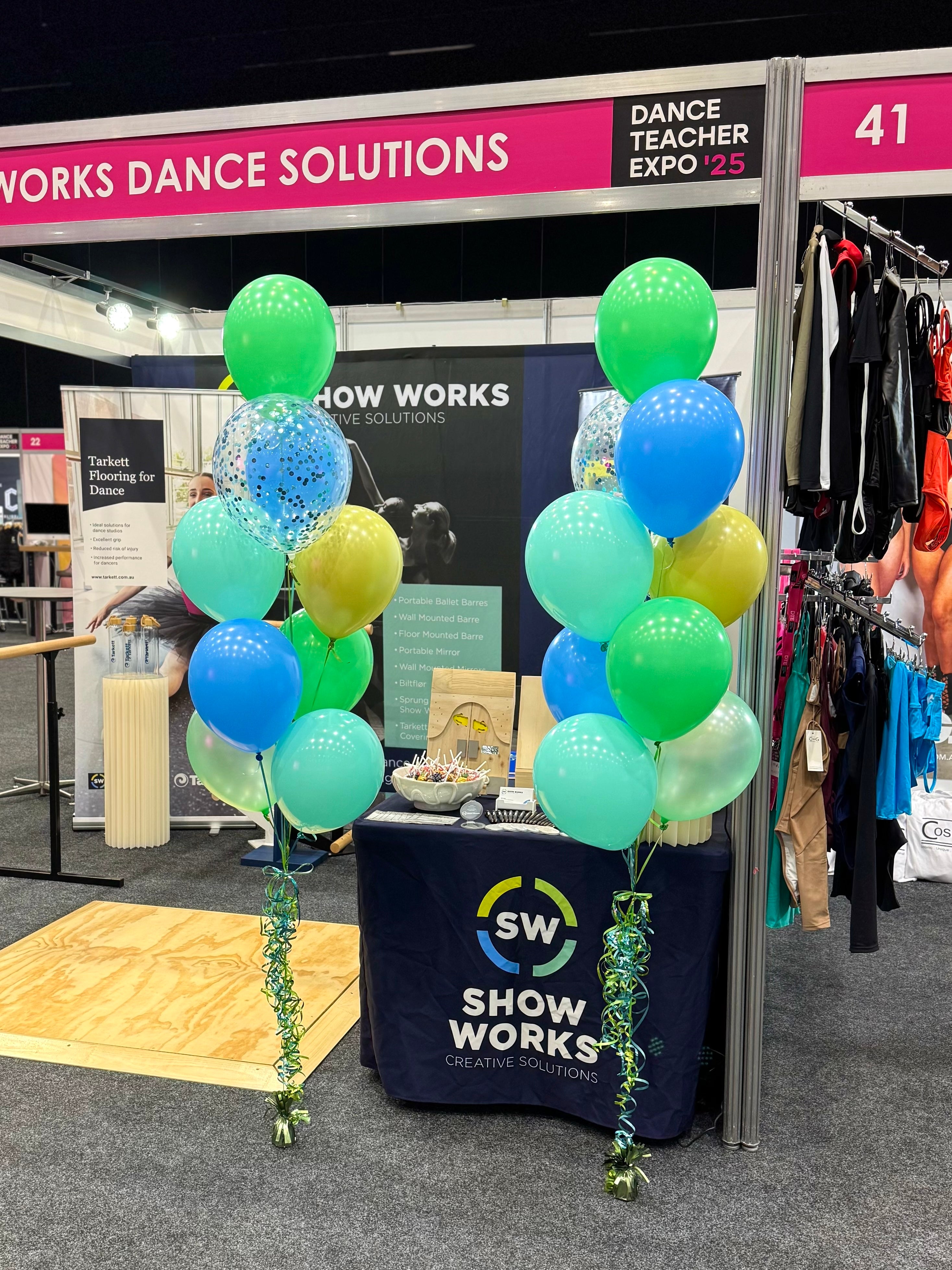 2 x Balloon Bouquets - Any colour