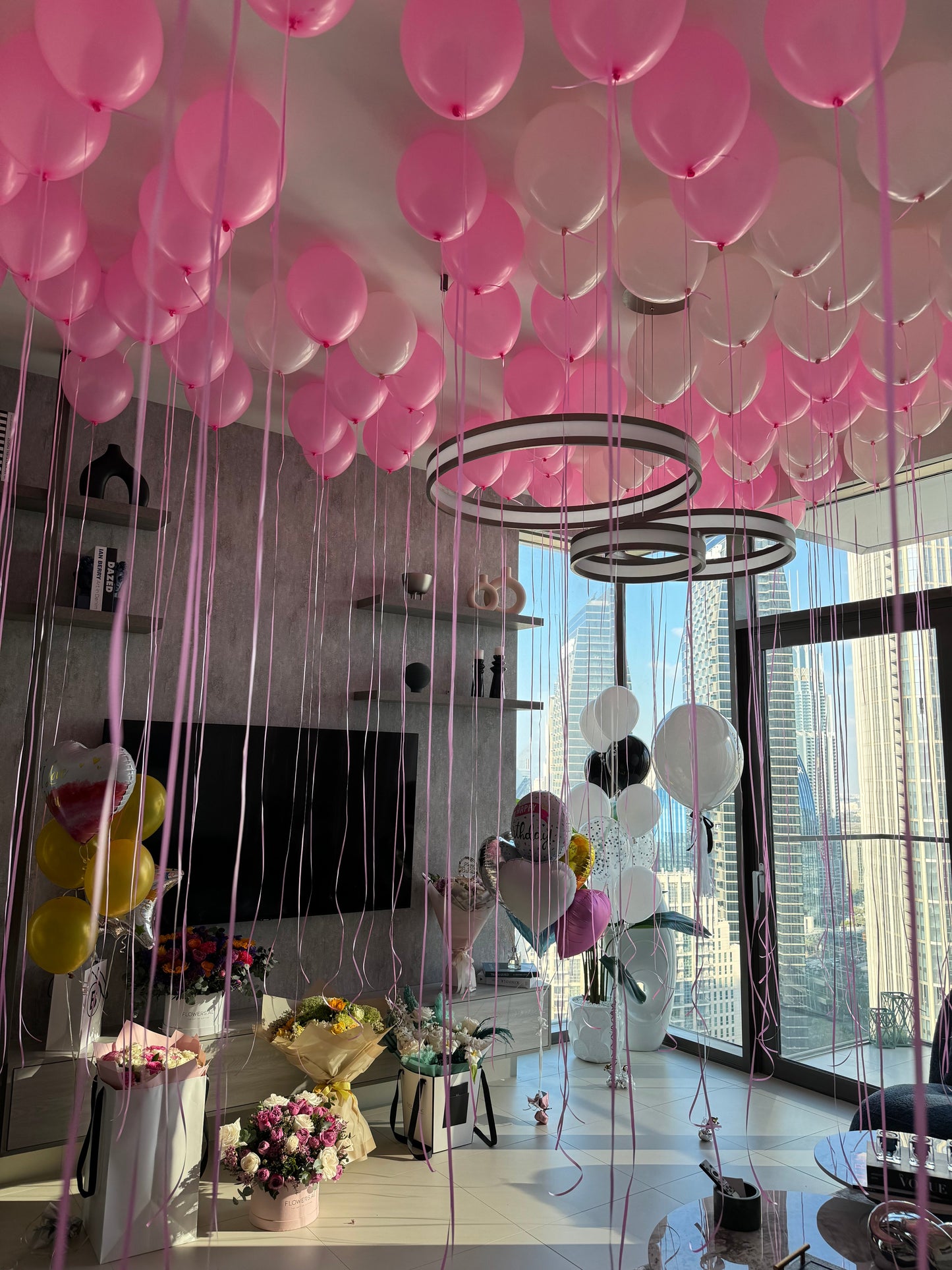 Room decoration with Balloons