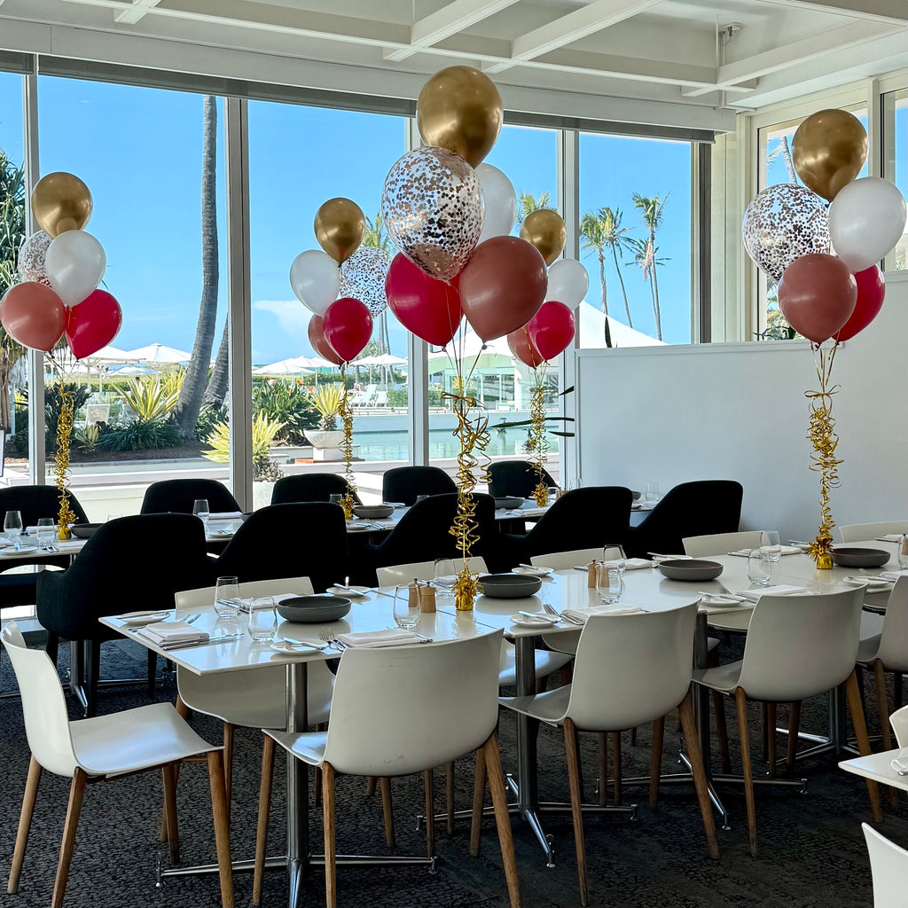 Small balloon table decor