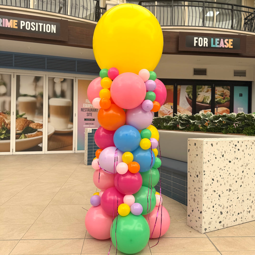 Colourful Organic Balloon Column