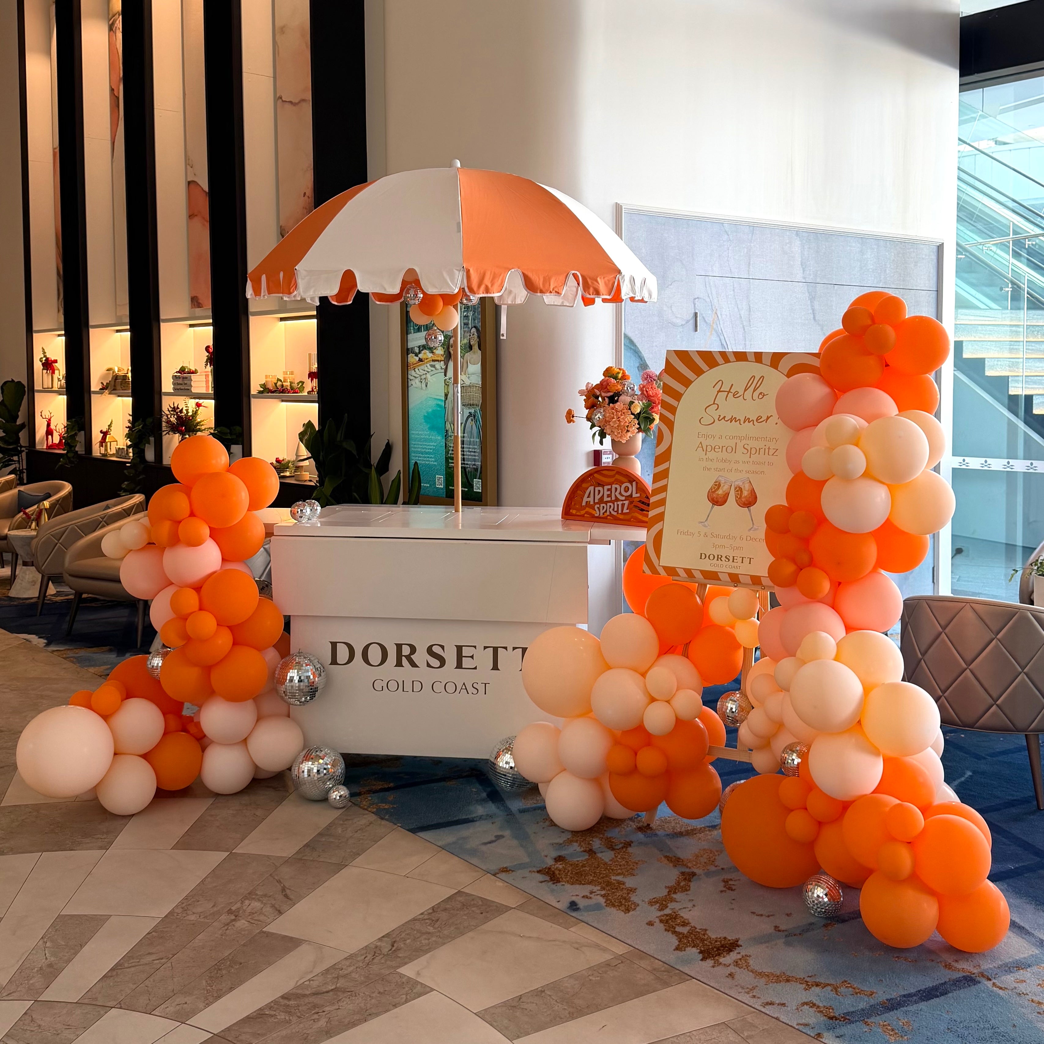 Aperol Spritz balloon garland