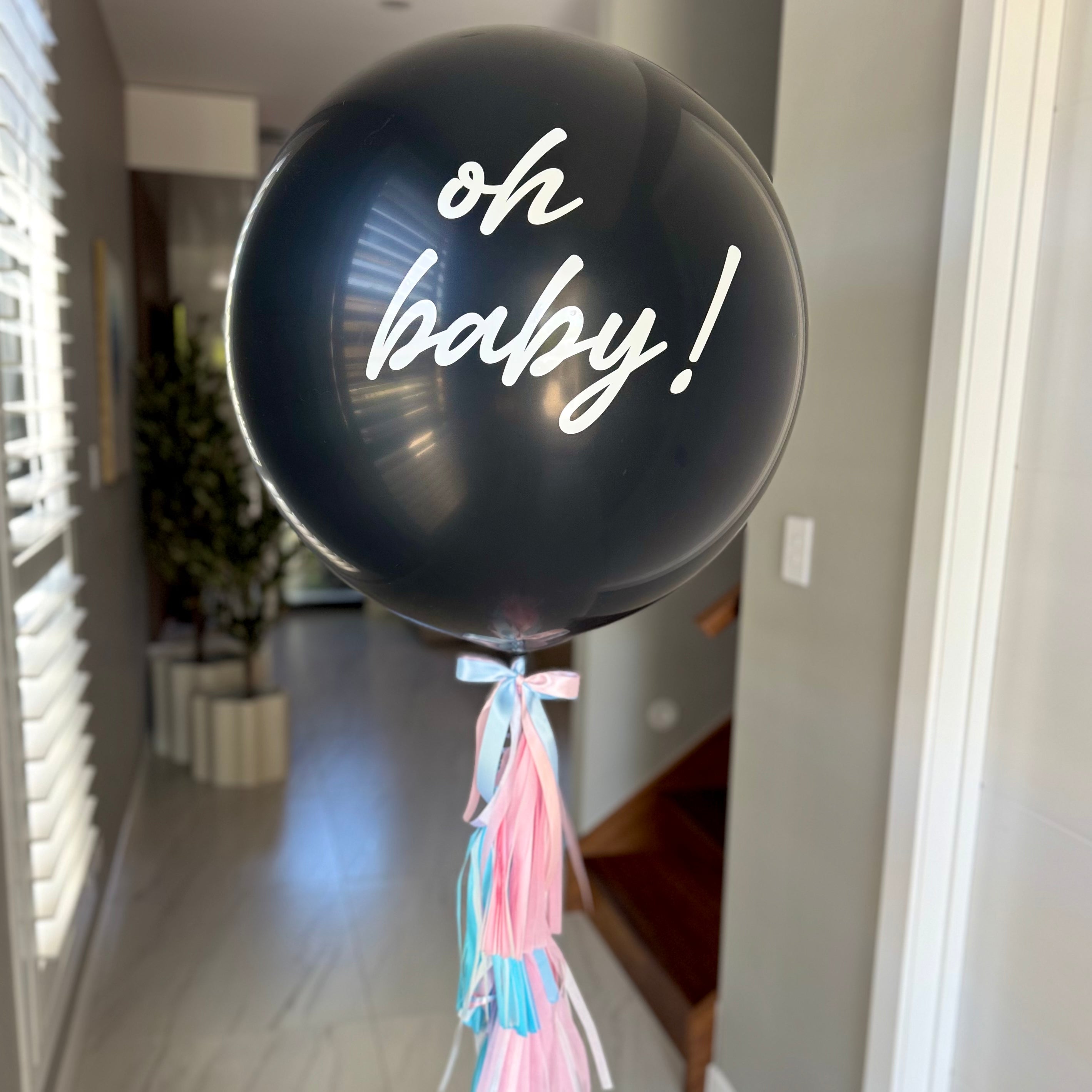 Gender Reveal jumbo balloon