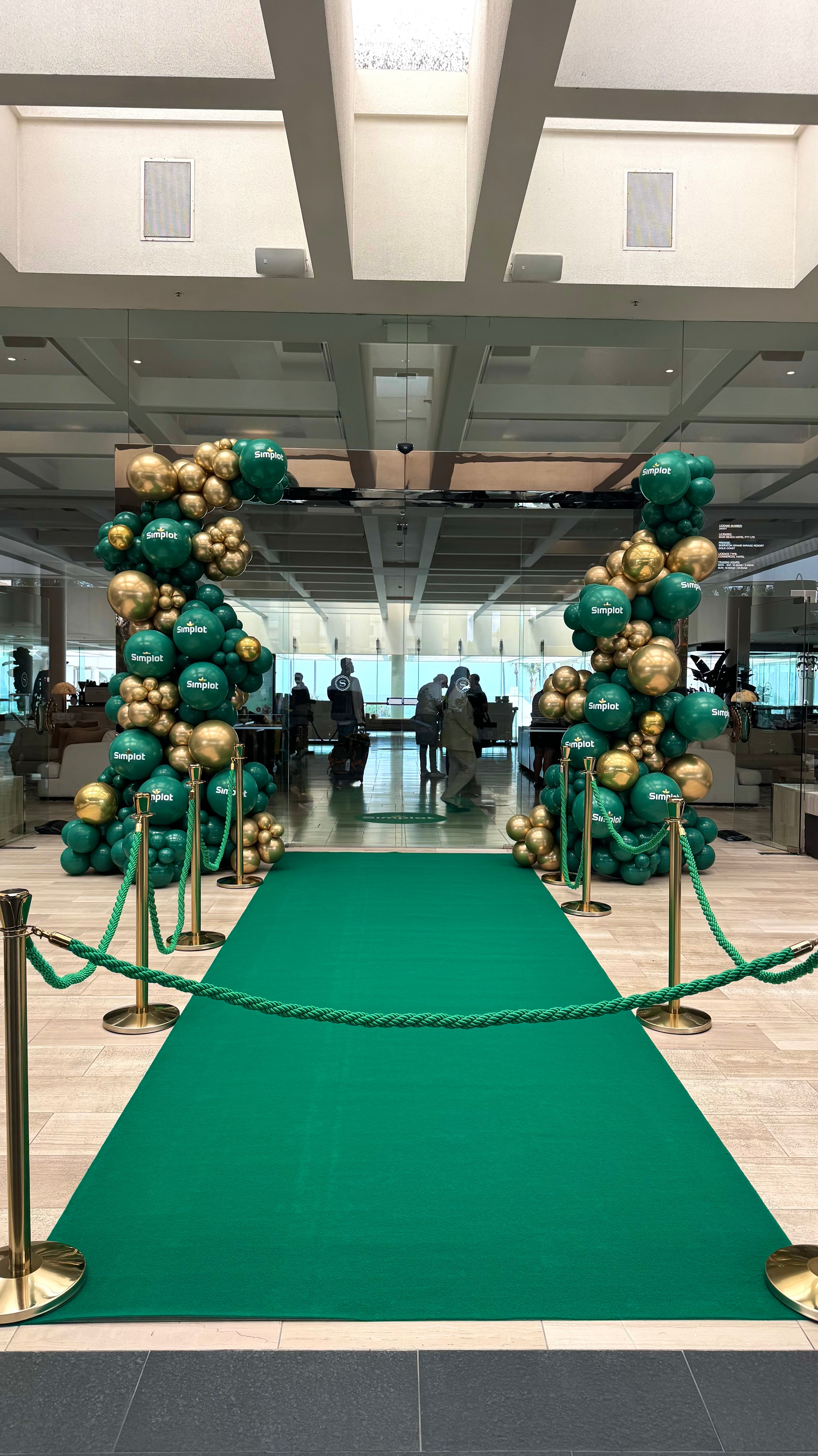 Grand Entrance Branded balloon garland