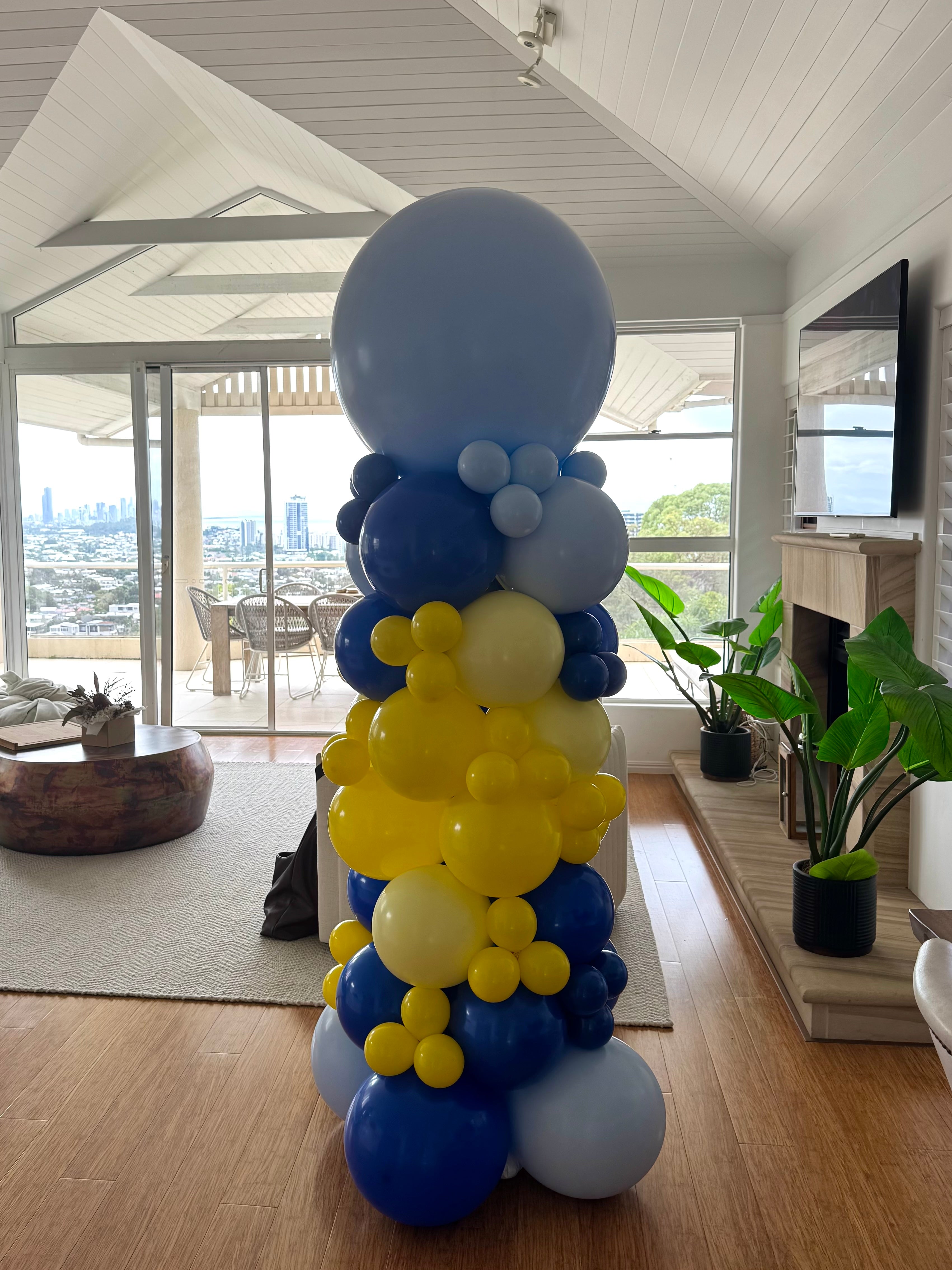 Organic Balloon Column