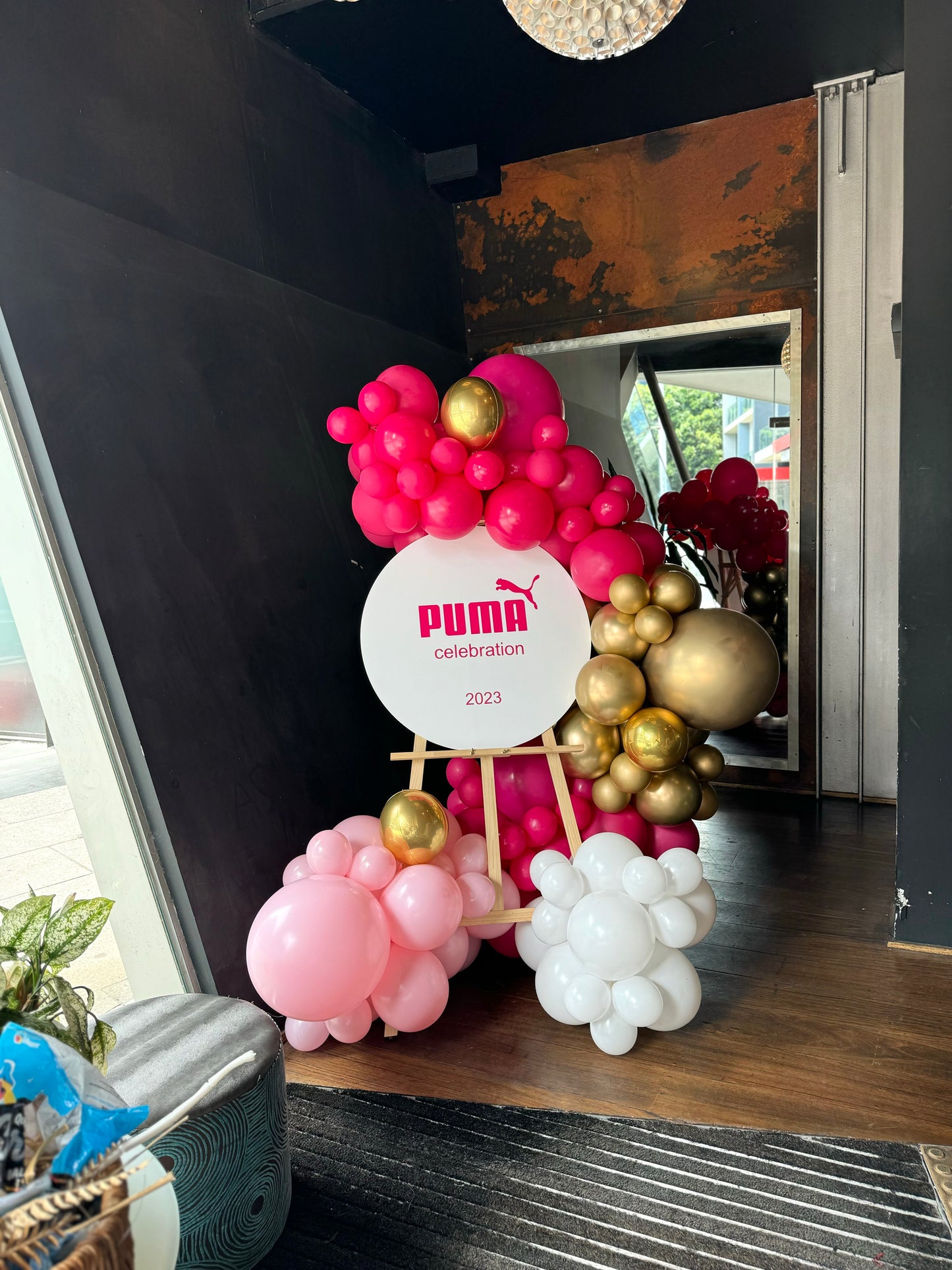 Balloon Easel- pink and gold