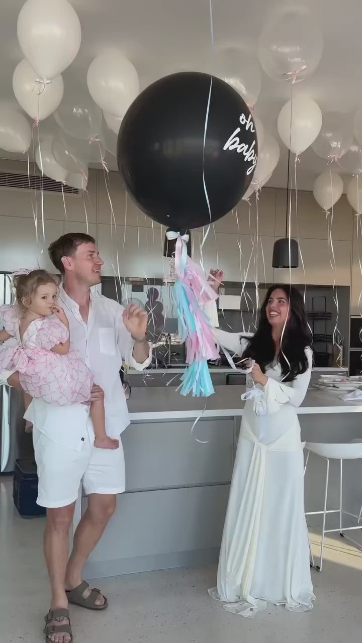 Gender Reveal jumbo balloon