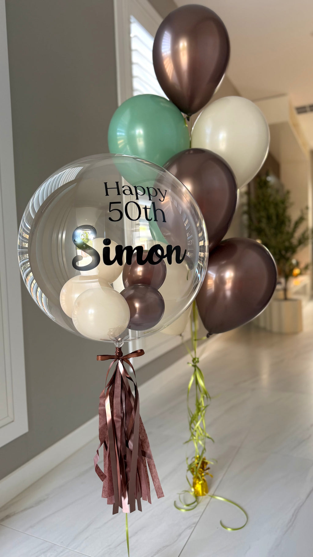 Small Personalised table decor- Earthy colours with mini balloons