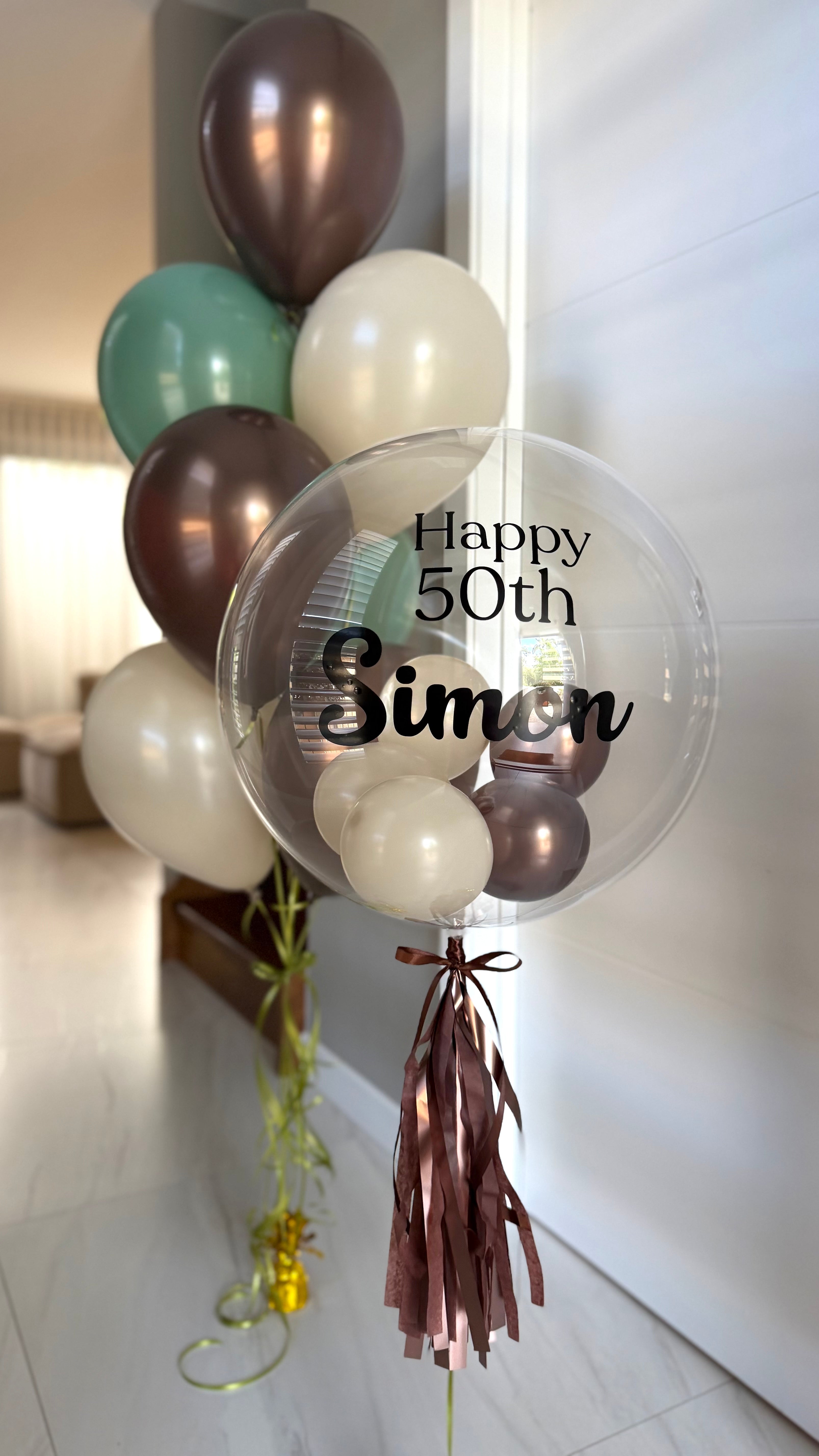 Small Personalised table decor- Earthy colours with mini balloons