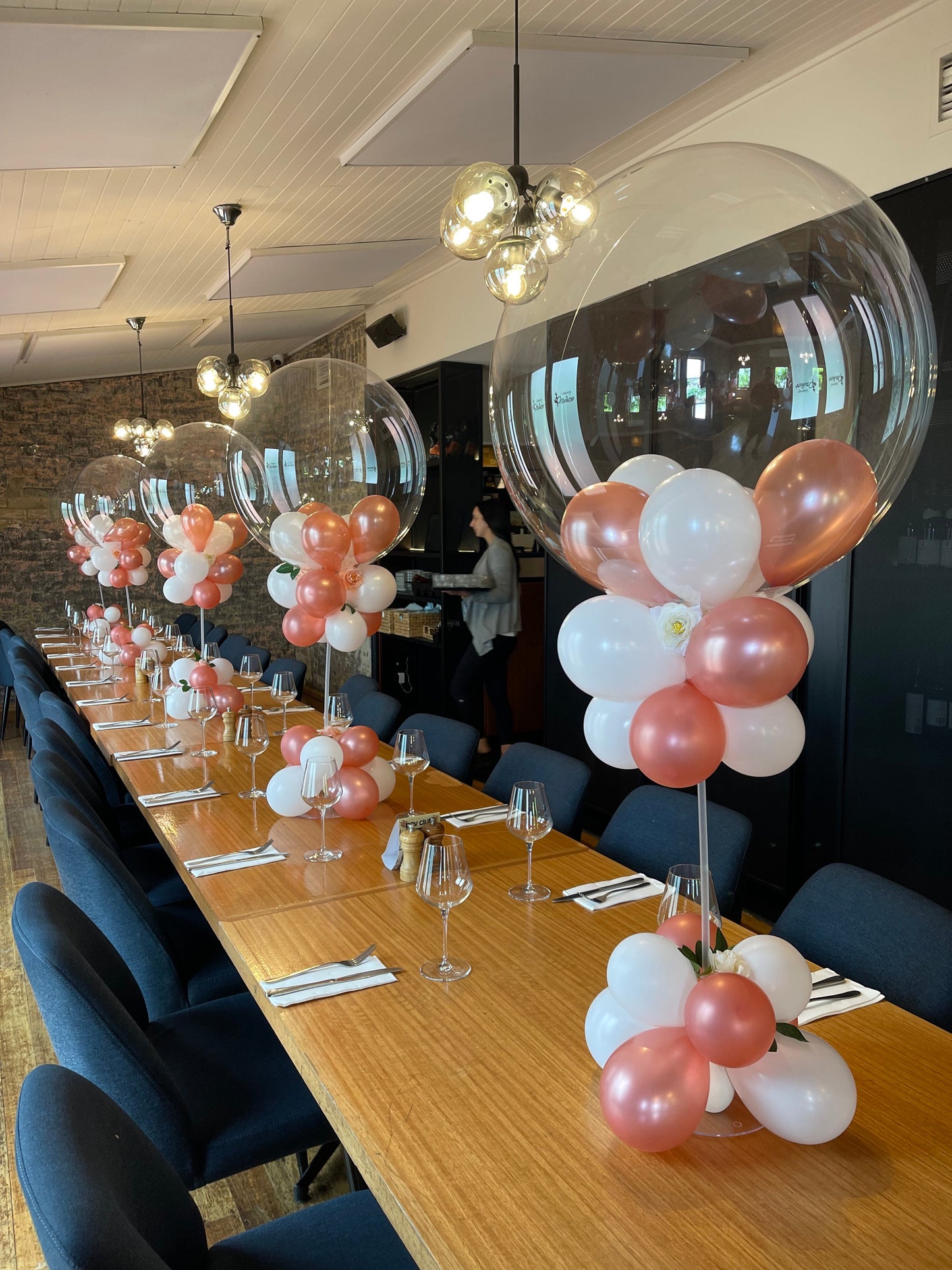 Large Table centrepiece balloon decoration