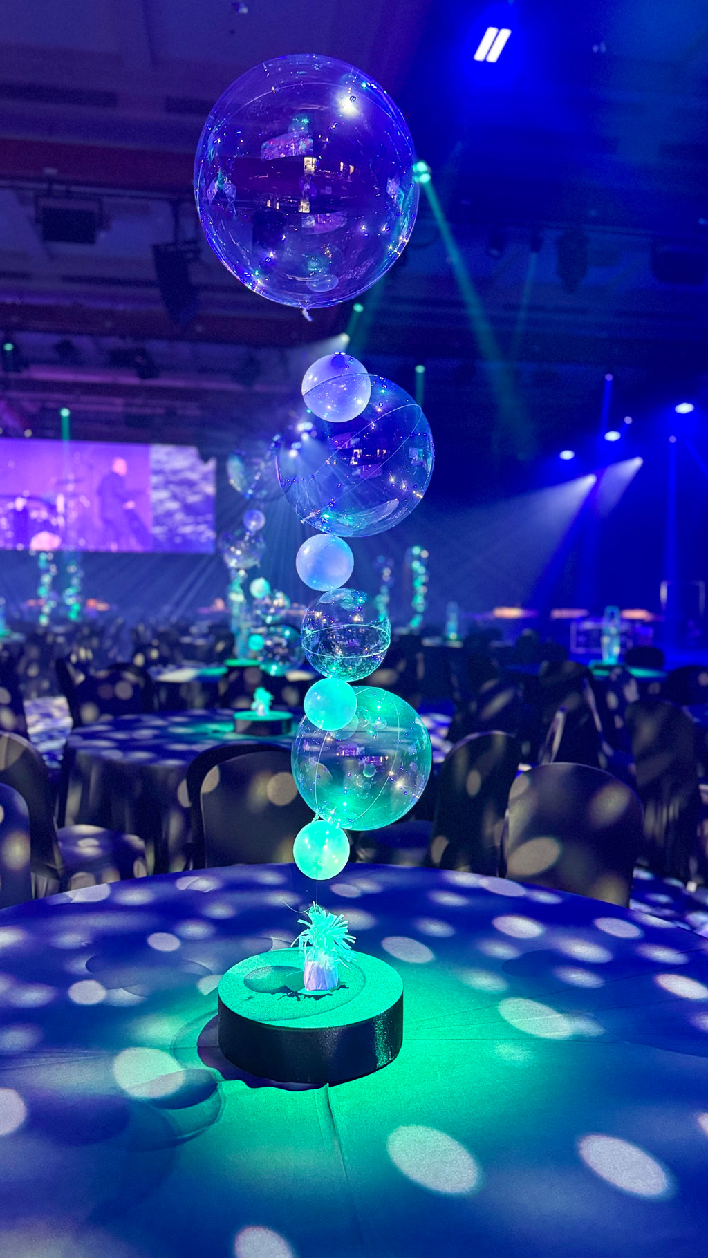 Bubbles table decor